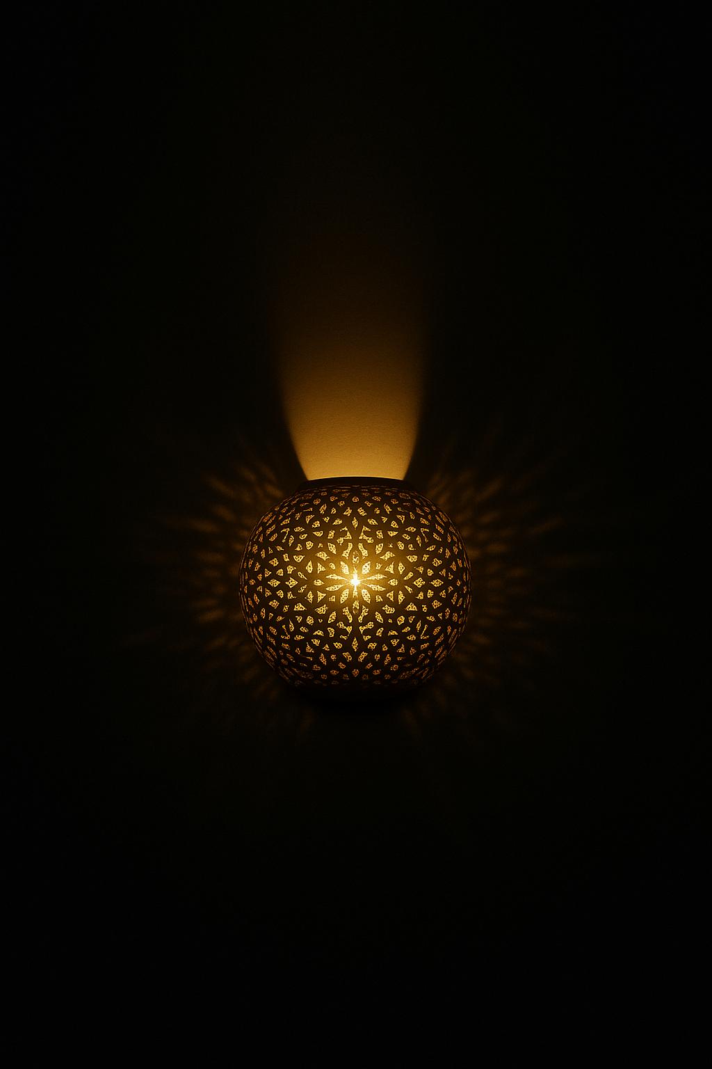 Wall Sconce Golden Bloom